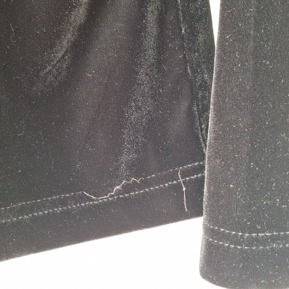 Black Velvet Top Minimalist Stretchy Y2K Holiday Capsule Womens M - Picture 9 of 9